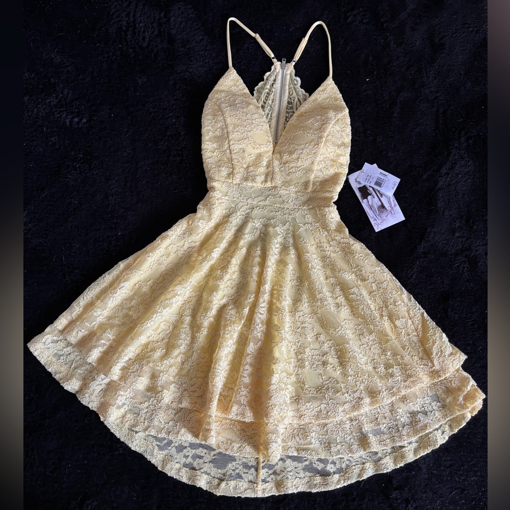 Elegant Yellow Lace Glitter Dress